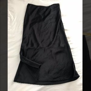 Black midi skirt